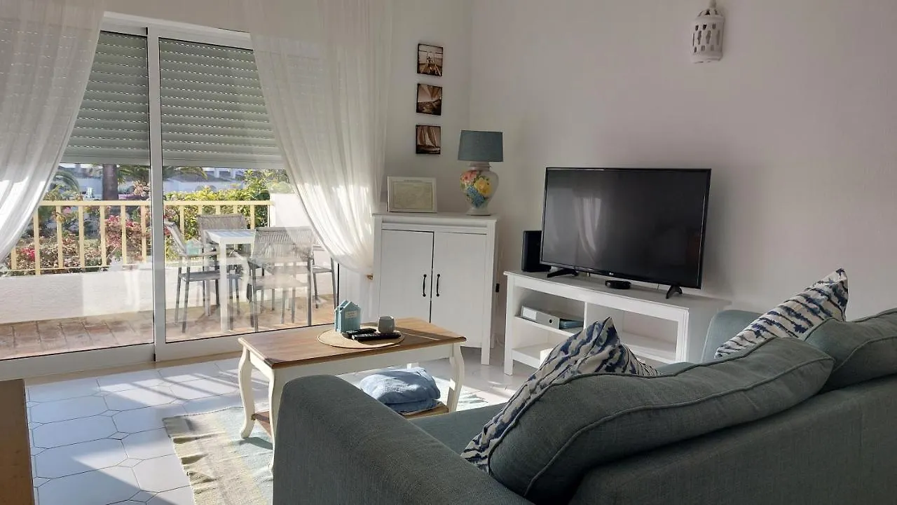 Luz Ocean Club Apartments 4*,